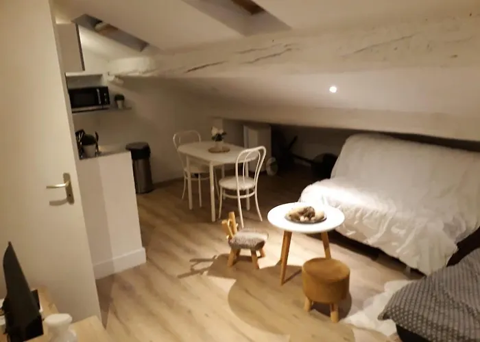 Valence 26000 Apartman